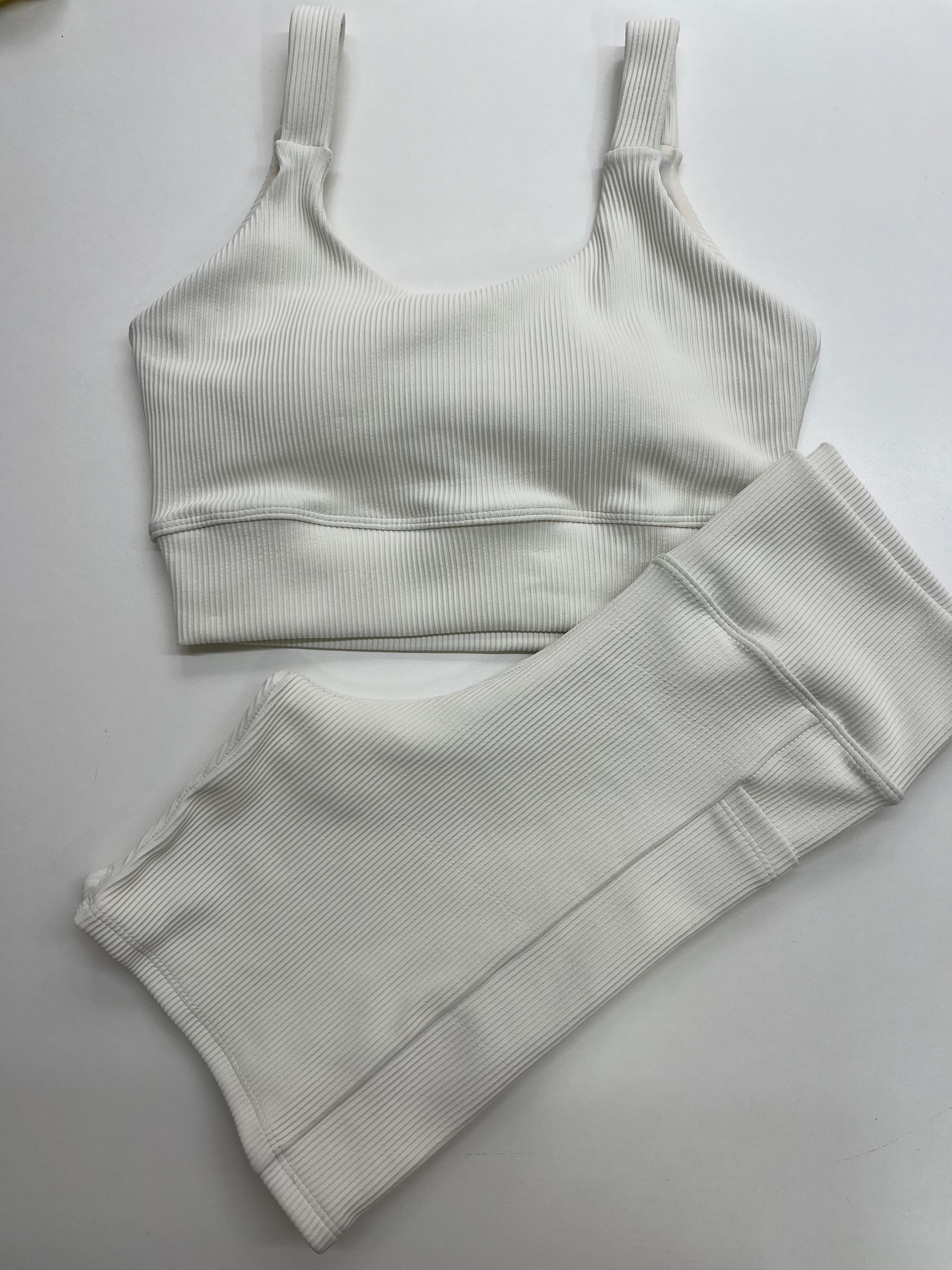 Conjunto move